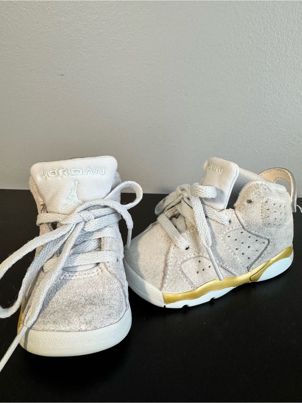 Jordan Air 6 Retro “Pearl” Toddler Sneaker Suede Lace-Up US 4C